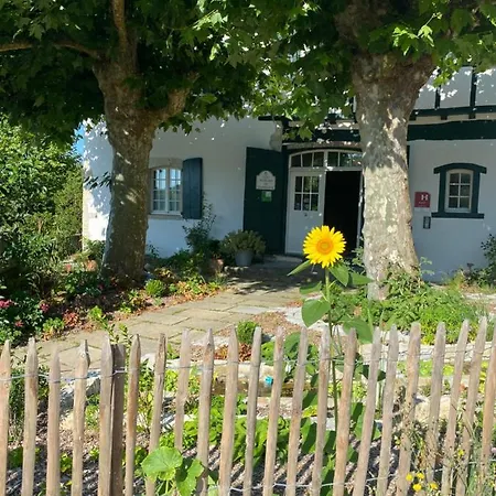 Domaine De Bassilour Hotel