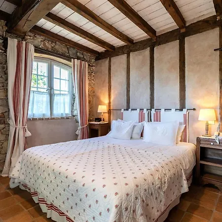 Domaine De Bassilour Отель 4*