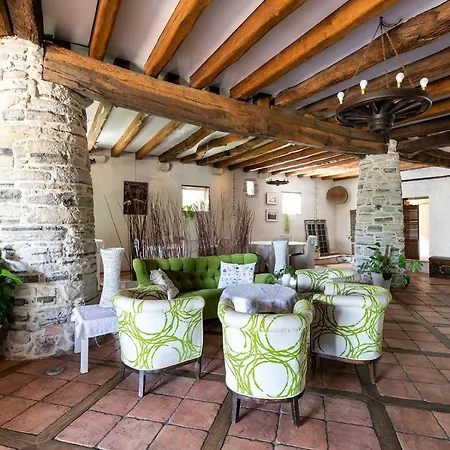Hotel Domaine De Bassilour