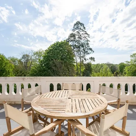 Domaine De Bassilour Hotell 4*