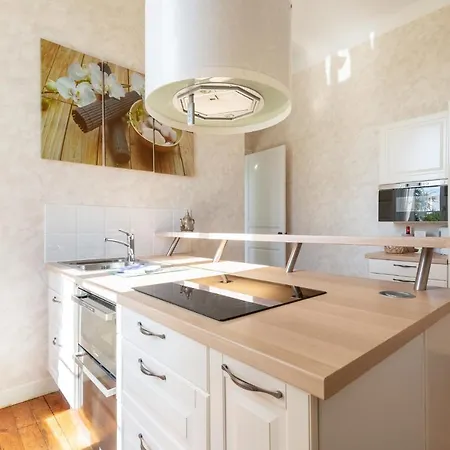 Hotell Domaine De Bassilour 4*