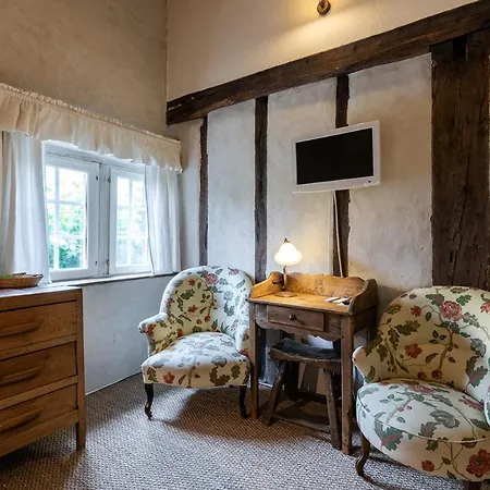 Domaine De Bassilour Hotell 4*