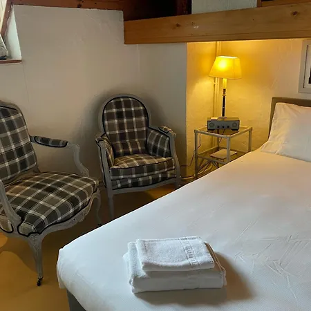 Domaine De Bassilour 4* Бидар