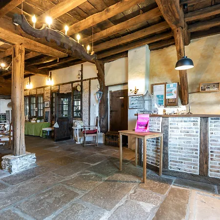 Domaine De Bassilour Отель 4*