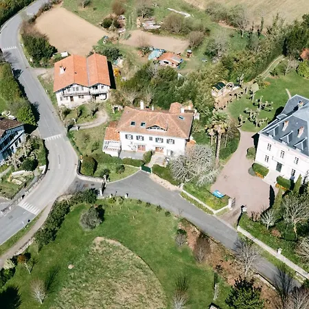 Domaine De Bassilour 4* Бидар