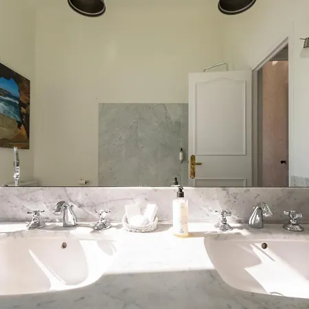 Domaine De Bassilour Hotel 4*