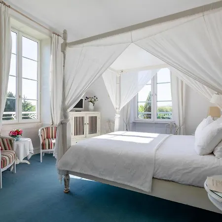 Domaine De Bassilour Hotel 4*