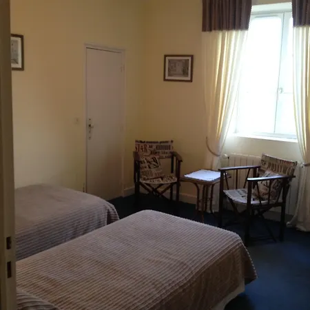 巴斯佑酒庄酒店 比达尔