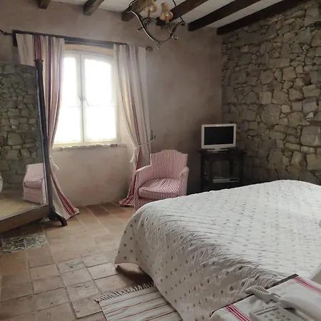 Domaine De Bassilour 4*