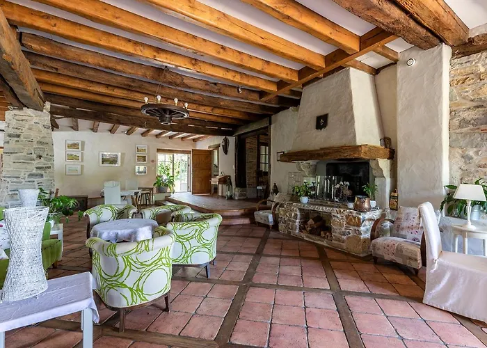 Hotel Domaine De Bassilour 4*