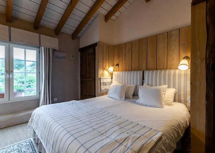 Domaine De Bassilour 4*
