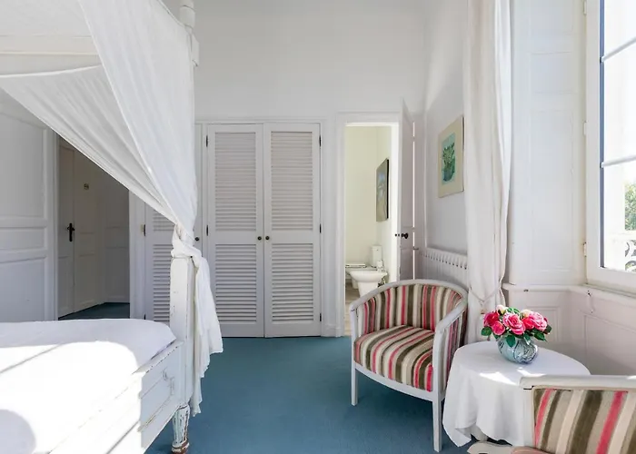 Domaine De Bassilour Hotel
