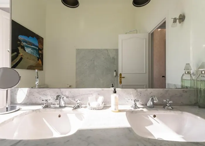 Domaine De Bassilour Hotel 4*