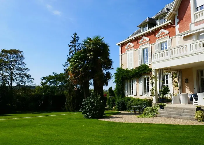Hotel Domaine De Bassilour