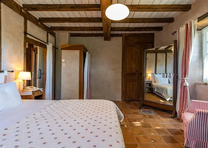 Domaine De Bassilour 4*