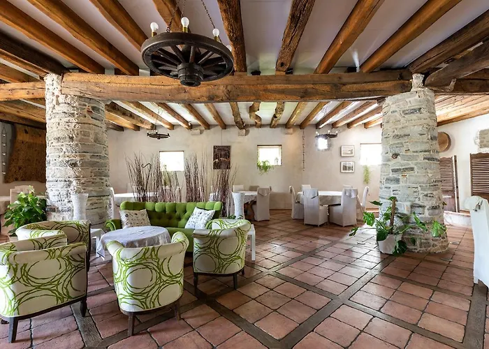 Hotel Domaine De Bassilour