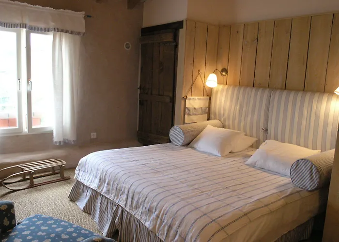 Domaine De Bassilour Hotel