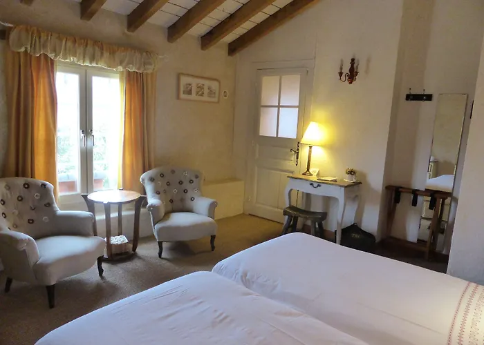 Domaine De Bassilour 4*