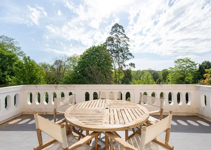 Domaine De Bassilour Hotel