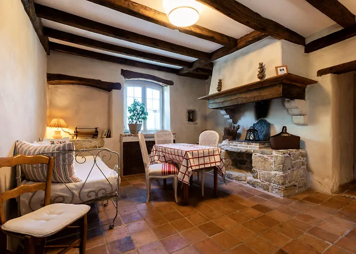 Hotel Domaine De Bassilour 4*