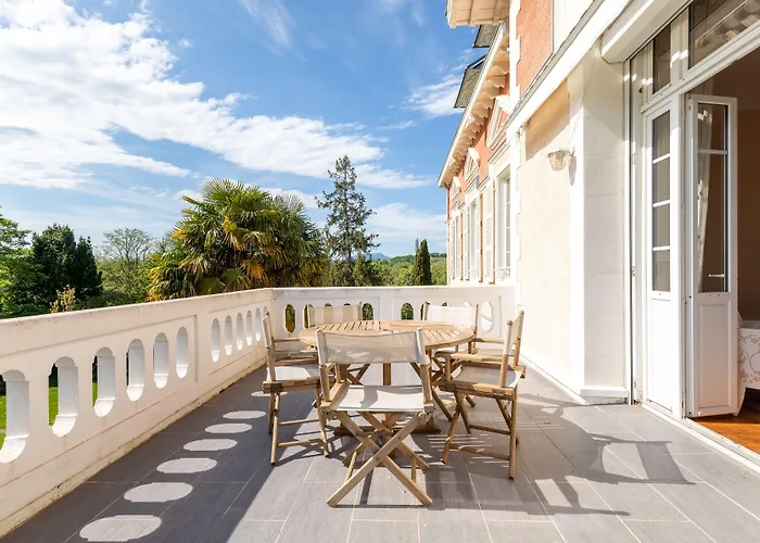 Hotel Domaine De Bassilour