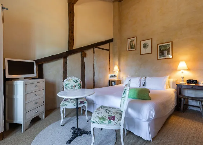 Domaine De Bassilour Hotel